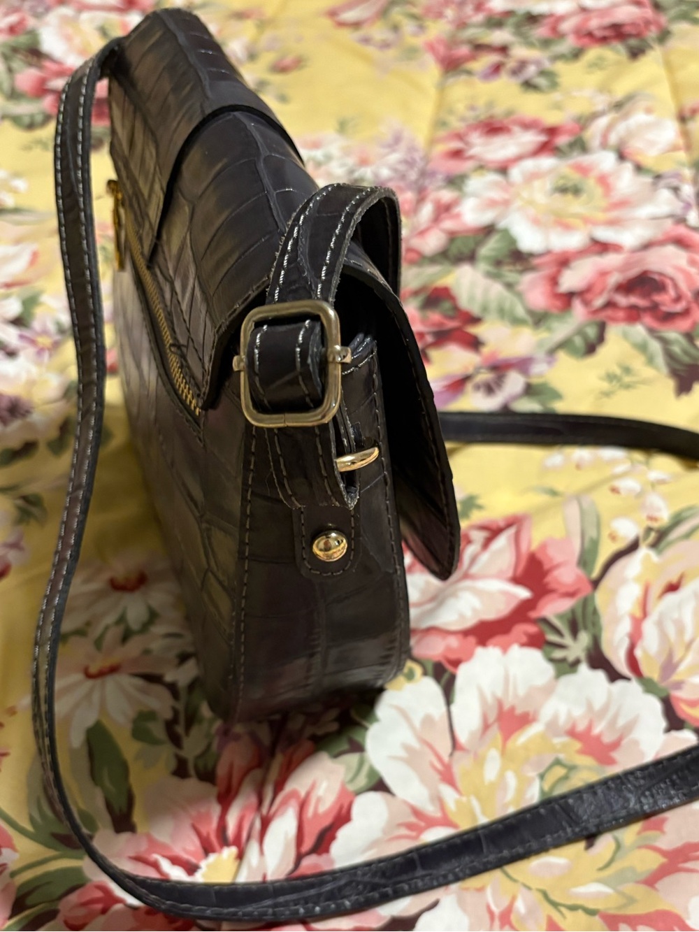 Pratesi Firenze Gunmetal Italian Crossbody Bag with  Gold Hardware - Picture 7 of 16